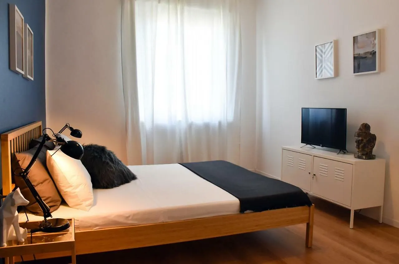 Hemeras Boutique Homes - Citylife Smart Apartment #2 Milan Italy